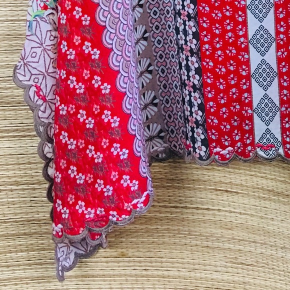 Johnny Was Embroidered Floral Print Boho Tunic Top – 100% Rayon Red & Gray Sz L - Picture 10 of 13